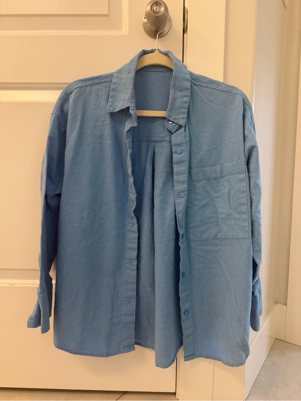 Abercrombie & Fitch Blue Linen oversized Button-Up shirt
